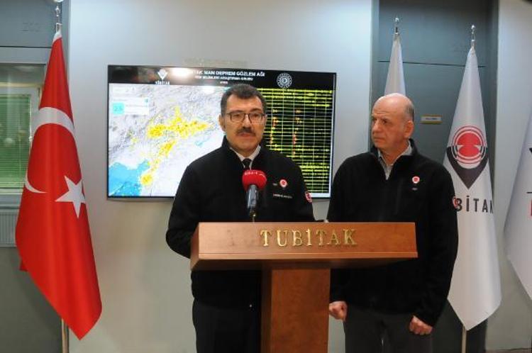 TÜBİTAK Başkanı Mandal: Bölgede her 30 saniyede 1 deprem görüyoruz