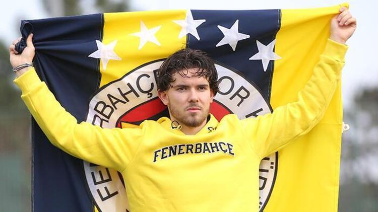 Fenerbahçede yer yerinden oynuyor 6 isimle ayrılık