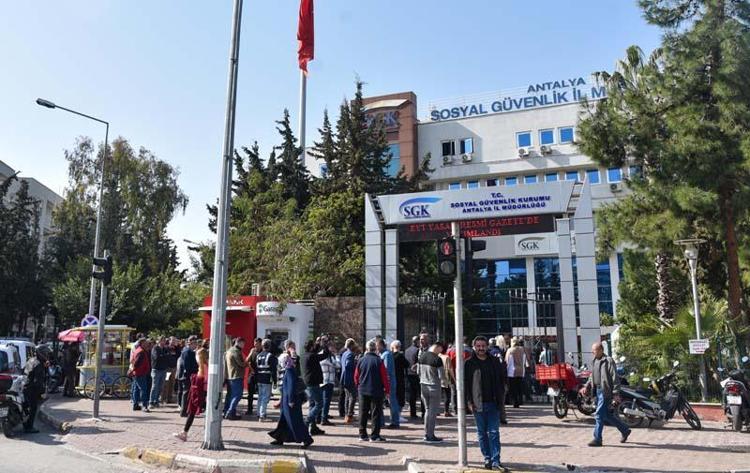 YÜZDE 87Sİ ÇALIŞMA HAYATINDA