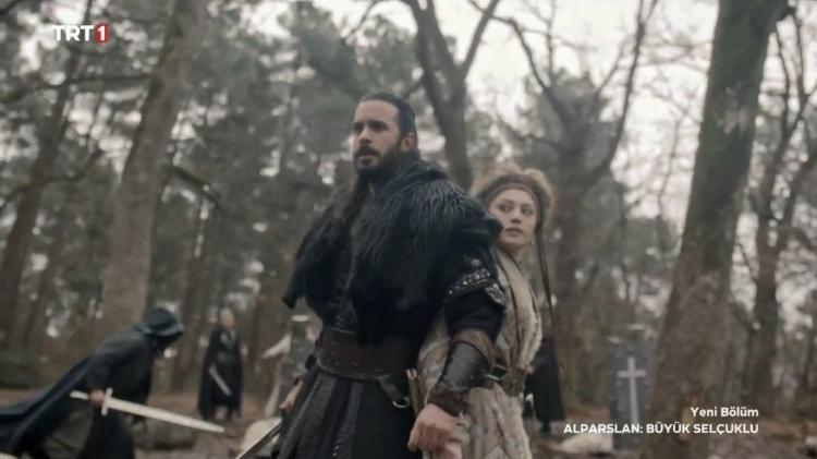 Barış Arduçlu zikir sahnesi yüreklere dokundu Alparslan sultan oluyor