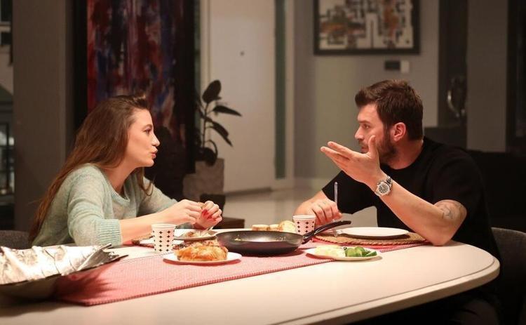 Aile dizisi kaç bölüm sürecek Kıvanç Tatlıtuğ ve Serenay Sarıkaya hayranlarına kötü haber