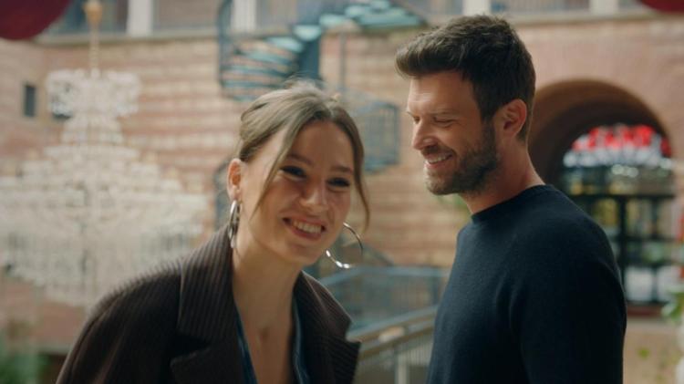Aile dizisi kaç bölüm sürecek Kıvanç Tatlıtuğ ve Serenay Sarıkaya hayranlarına kötü haber