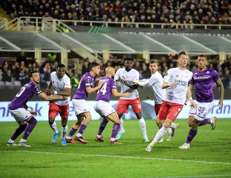 3 maçta 1 puan aldık UEFA ülke sıralamasında ilk 10a hasret kaldık