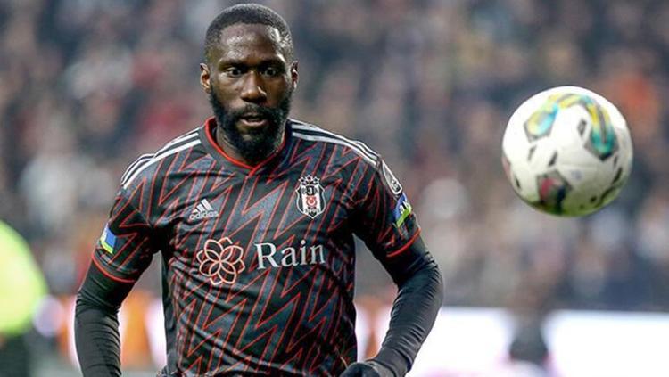 Beşiktaş ile yolları ayrılıyordu 2026ya kadar imza İşte sözleşme detayları