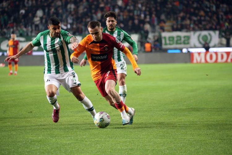 Erden Timur Türk yıldız için harekete geçti Galatasarayda transfer operasyonu başladı