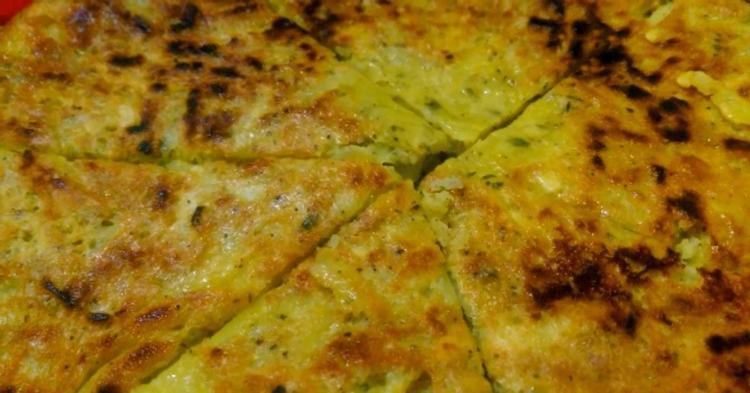 Sahurda tok tutan hamur işi tarifi: Fırın yok, zahmet yok Bu börek tavada kolayca yapılır, çıtır çıtır olur