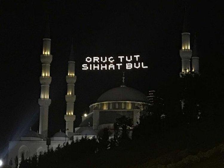 RESİMLİ RAMAZAN MESAJLARI VE SÖZLERİ