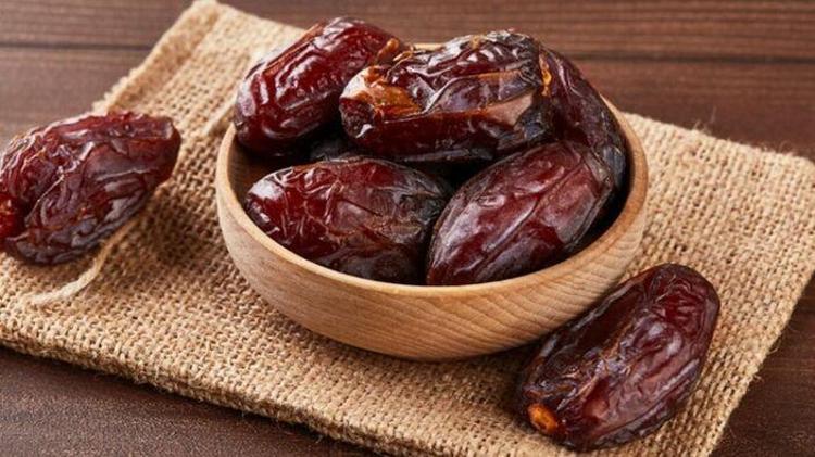 HURMA NEDEN TEK YENİR