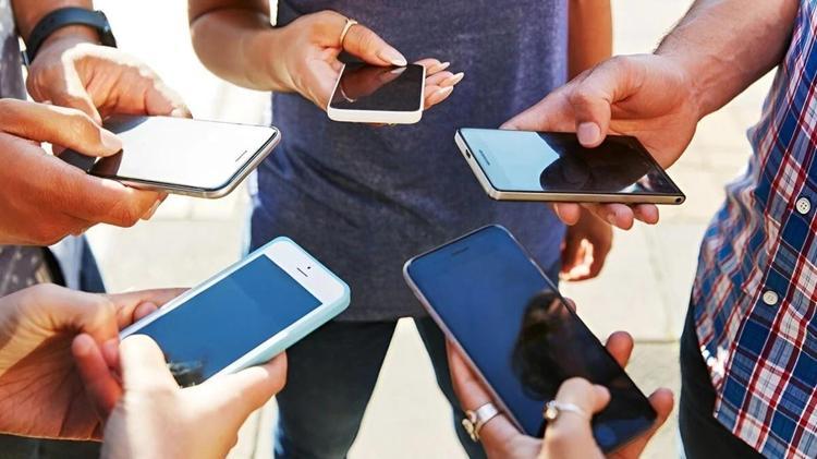 iPHONE ZAM GELECEK Mİ 28 MART