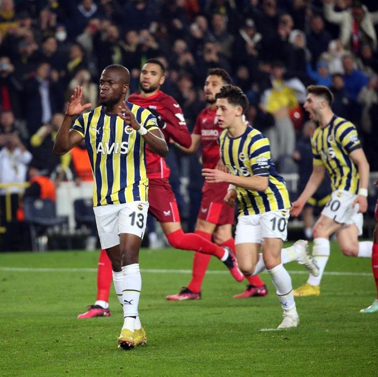 ENNER VALENCİA