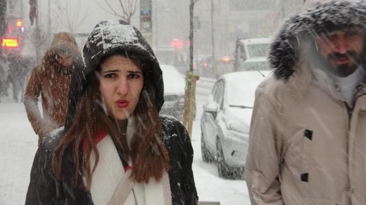 Meteoroloji kar ve yağmur için uyardı 47 ilde hayatı felç edecek