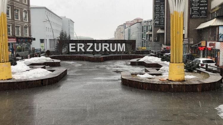 Meteoroloji kar ve yağmur için uyardı 47 ilde hayatı felç edecek