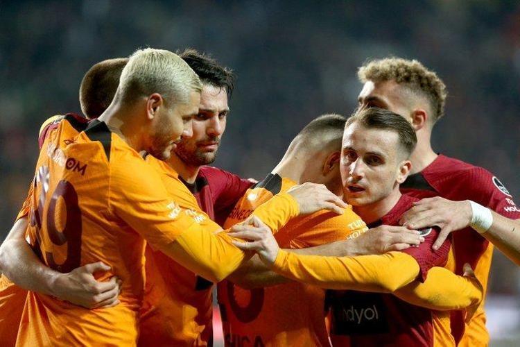 Galatasaraydan flaş transfer hamlesi Sözleşmesinde 80 milyon euroya serbest kalır maddesi var
