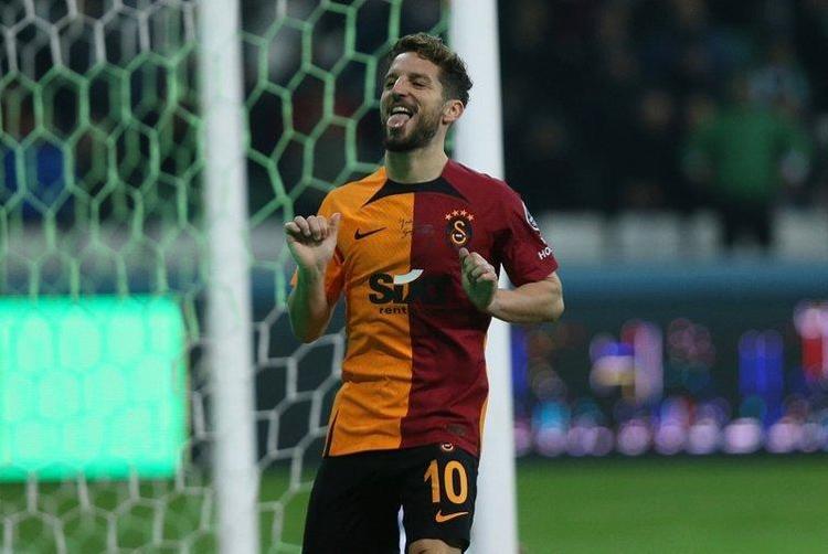 Galatasaraydan flaş transfer hamlesi Sözleşmesinde 80 milyon euroya serbest kalır maddesi var
