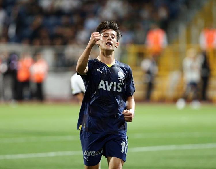 Arda Güler için iki ezeli rakip birbirine girdi Samandıraya çıkarma yapacaklar