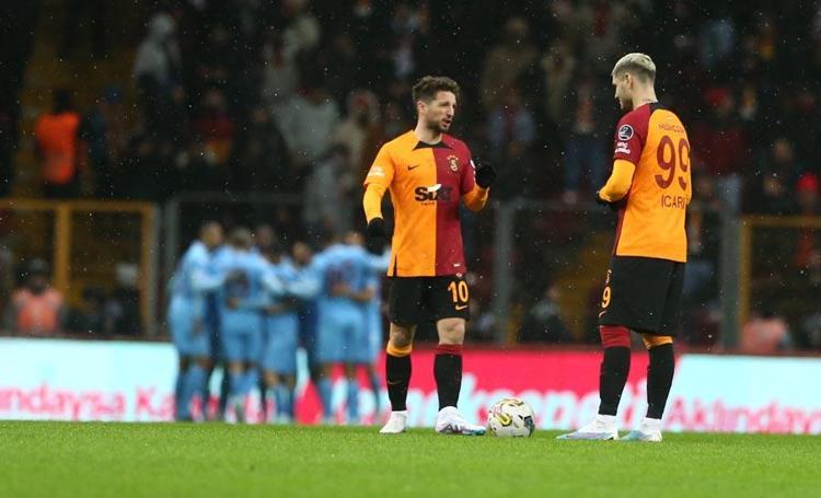 Önce Gomisi aldılar şimdi de Galatasarayın yıldızı için atağa kalktılar