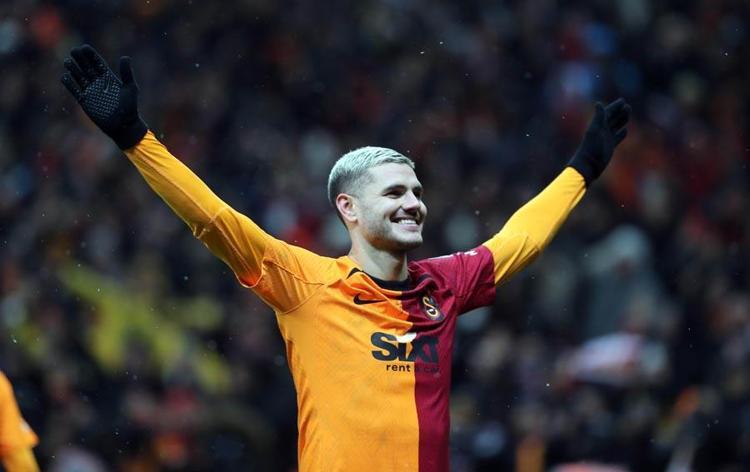 Önce Gomisi aldılar şimdi de Galatasarayın yıldızı için atağa kalktılar