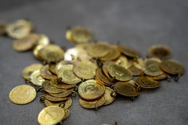 Altın fiyatlarında yeni rekor Bu ilk kez oldu, kritik tahmin geldi