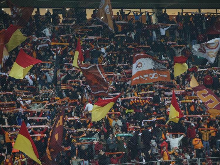 Galatasaray-Başakşehir maçında 2 hayati hata Deniz Çoban açıkladı