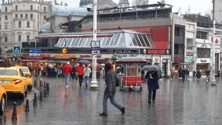 Meteorolojiden 15 il için alarm verildi Balkanlardan giriş yaptı hava yarından itibaren değişiyor