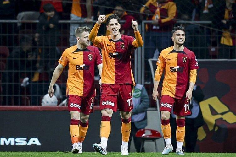 3 yıl önce Okan Burukun kabusu olmuştu Galatasarayın yeni kanat forveti ortaya çıktı