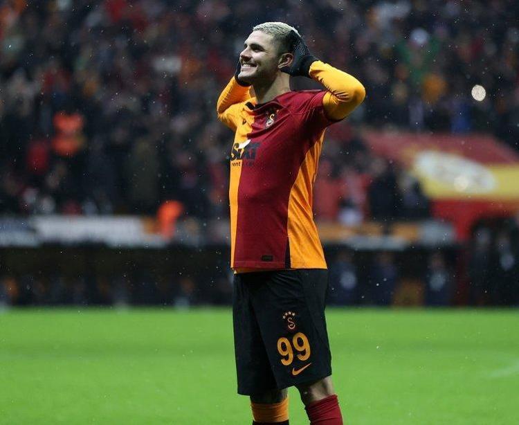 3 yıl önce Okan Burukun kabusu olmuştu Galatasarayın yeni kanat forveti ortaya çıktı