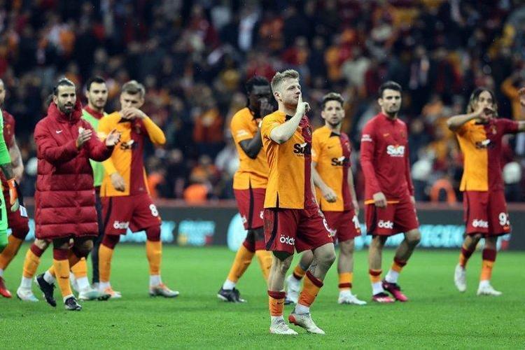 3 yıl önce Okan Burukun kabusu olmuştu Galatasarayın yeni kanat forveti ortaya çıktı