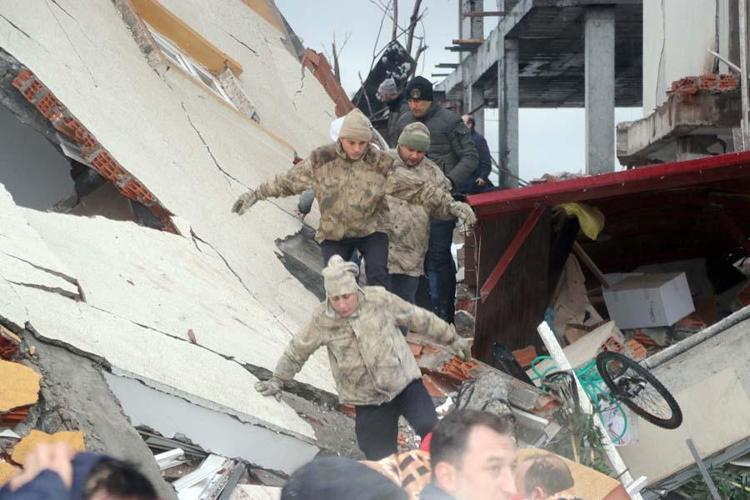 SGK verileri açıkladı 6.9 milyon çalışana dev destek Devlet deprem illerindeki işçilere nefes oldu
