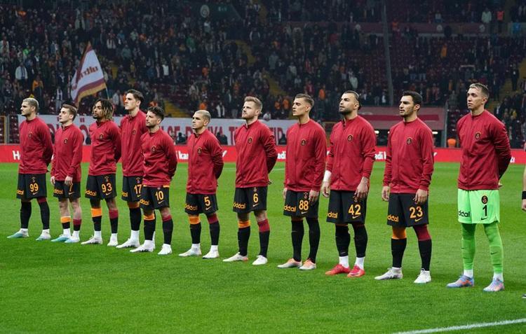 Mesut Özilin öve öve bitiremediği 6 numara geliyor Her maç en az 13-14 km koşar