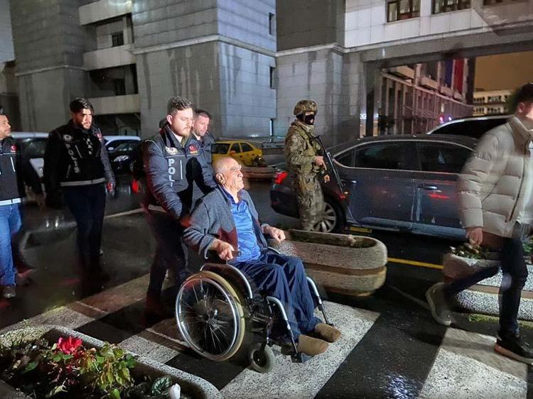 Bu şahsın, fizyoterapistlik yapan A.Ö. olduğu belirlendikten sonra operasyon için düğmeye basıldı.