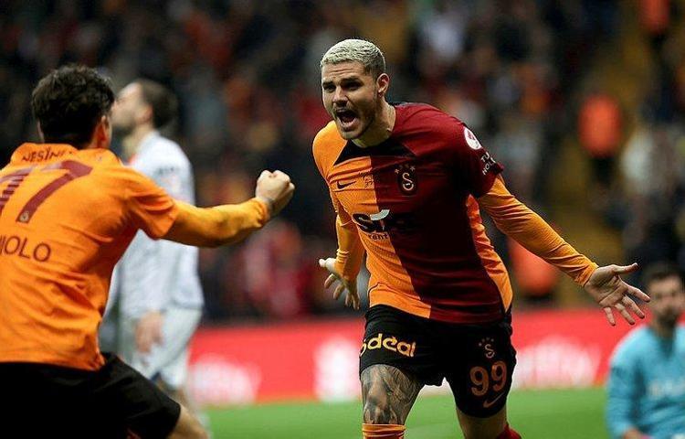 Eyvah Galatasaray taraftarlarına kötü haber Fatih Terimin 8 milyon euroluk transferi geri dönüyor