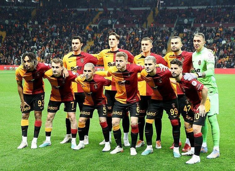 Eyvah Galatasaray taraftarlarına kötü haber Fatih Terimin 8 milyon euroluk transferi geri dönüyor