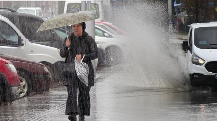 Meteorolojiden sel uyarısı Bayram için plan yapanlar dikkat: İller belli oldu