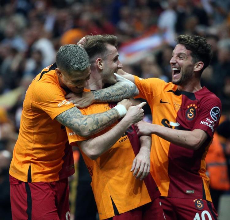 Ozan Kabakın yerine Liverpoola transfer olmuştu İşte Cimbomun yeni stoperi