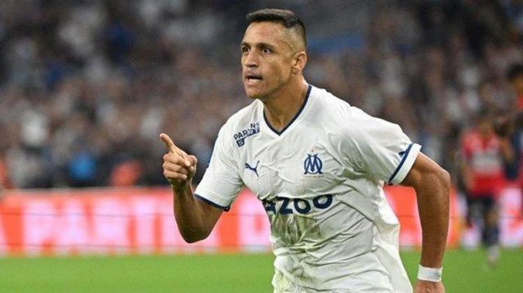 Ve Alexis Sanchez bombası patladı Arda Turan almak için 3 kez ayağına gitmişti