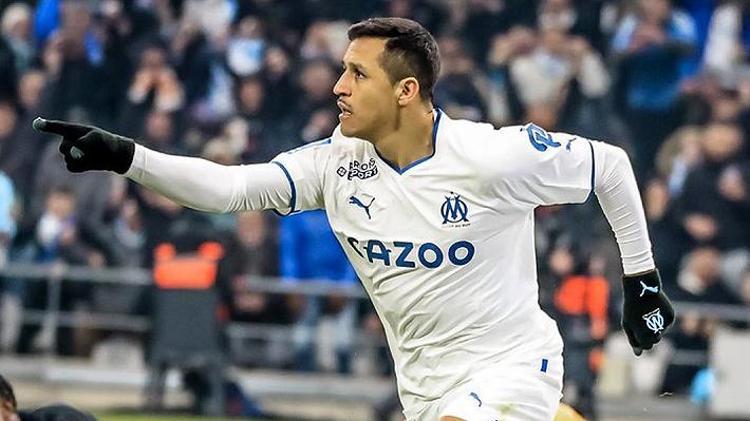 Ve Alexis Sanchez bombası patladı Arda Turan almak için 3 kez ayağına gitmişti