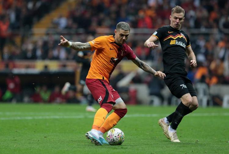 Space odalarında deprem etkisi yaratacak iddia: Galatasaray Stadında Fenerbahçeyi şampiyon yapıp bayrak dikecekler