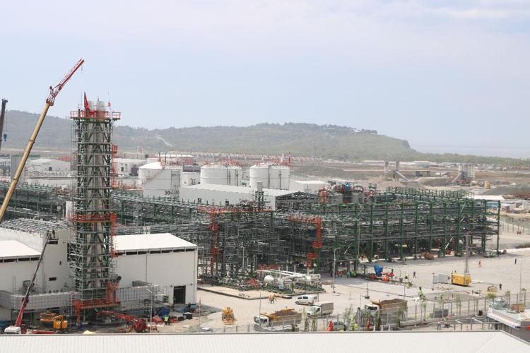 TPAO DOĞALGAZIN İLK KEZ YANDIĞI ANLARI PAYLAŞTI