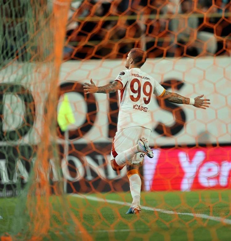 Wanda Nara açıkladı: İcardiyi Galatasaraya ben ikna ettim