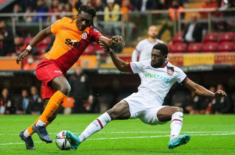 Galatasarayda Gomis bilmecesi Sözleşmesi feshedilebilir mi Oldukça şaşırdım
