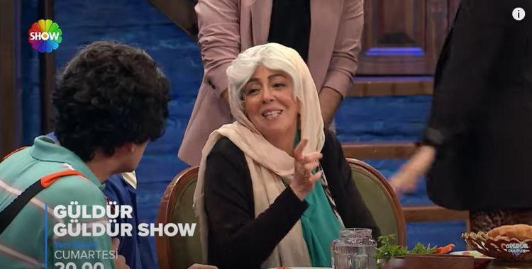 Güldür Güldür Showda Aile dizisi skeci Aslan ve Devin kahkaha attırıyor