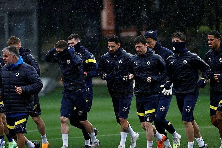 Puyol onun için Barcelonayla kanlı bıçaklı olmuştu Fenerbahçe işe stoper transferinden başladı