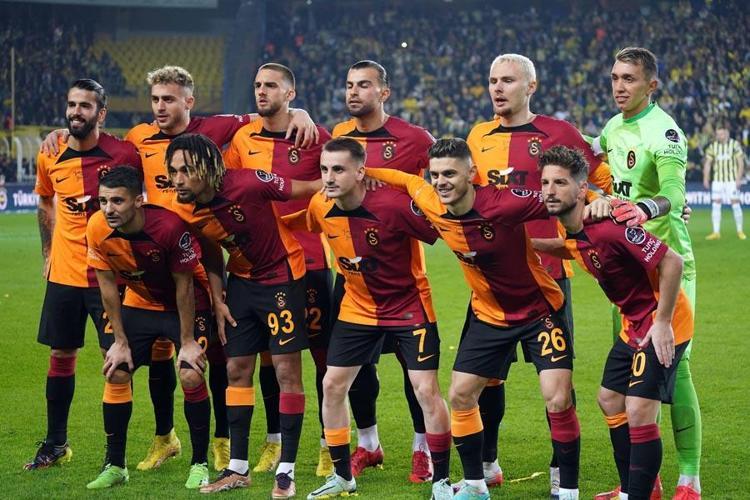 Okan Buruktan yıldız futbolcuya kesik Son 8 maçta 4 gol 1 asist yapmıştı