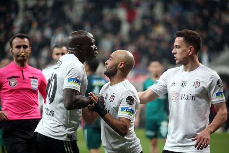 Okan Buruktan yıldız futbolcuya kesik Son 8 maçta 4 gol 1 asist yapmıştı