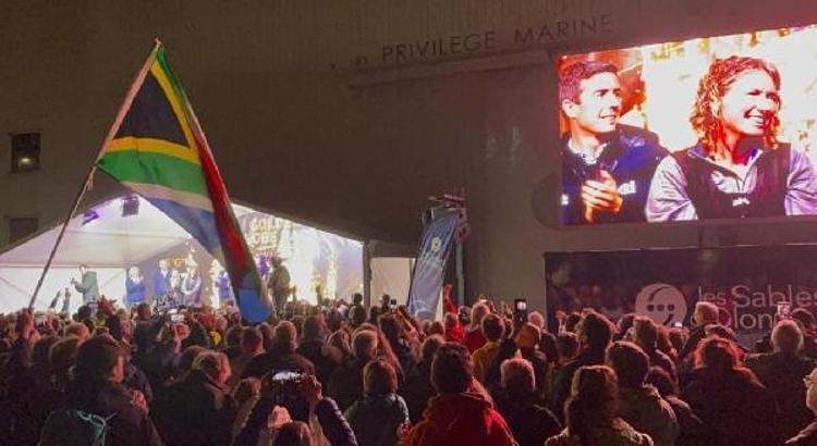Denizdeki en zorlu yolculuğu 234 günde tamamladı