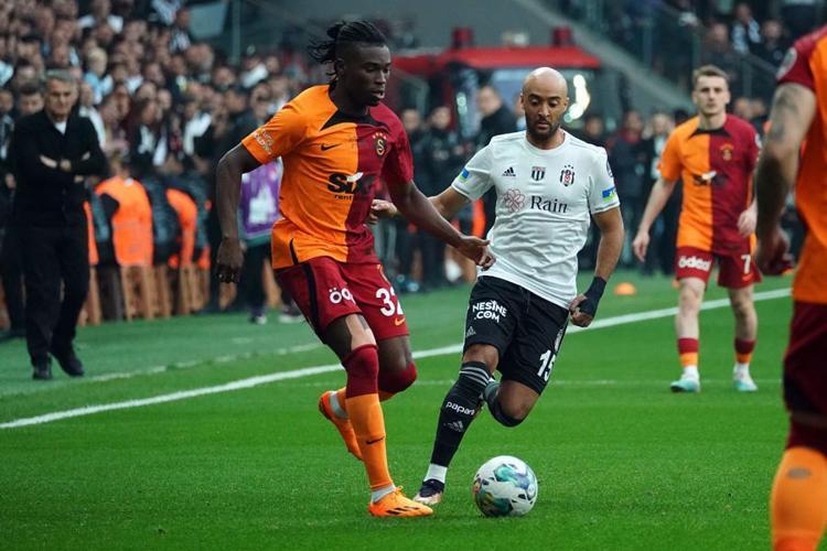 Rıdvan Dilmen Galatasaraydaki ayrılığı açıkladı Seneye takımda göremeyeceksiniz