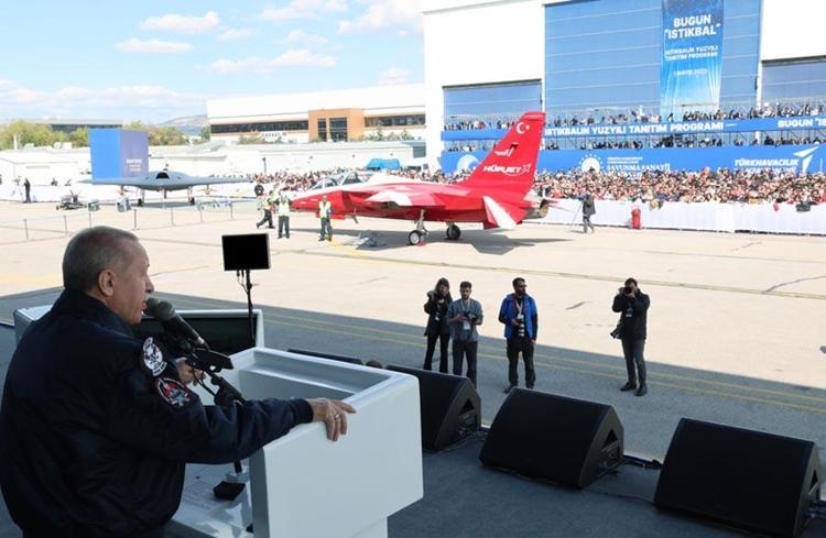 İlk yerli savaş uçağının adı belli oldu Erdoğan: İsim babası Devlet Beydir