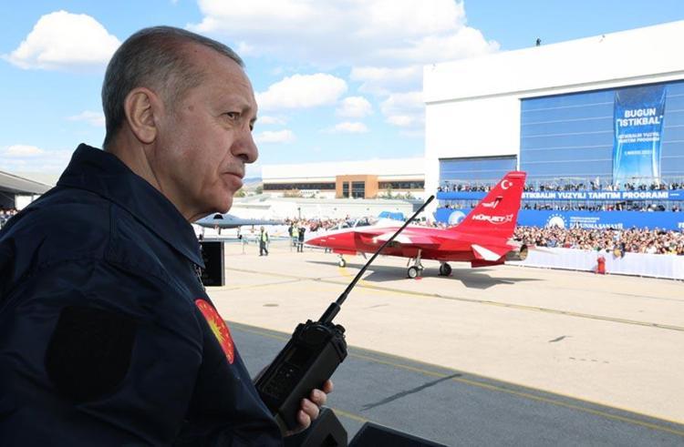 İlk yerli savaş uçağının adı belli oldu Erdoğan: İsim babası Devlet Beydir