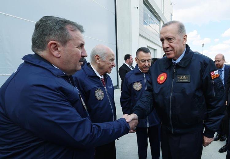 İlk yerli savaş uçağının adı belli oldu Erdoğan: İsim babası Devlet Beydir