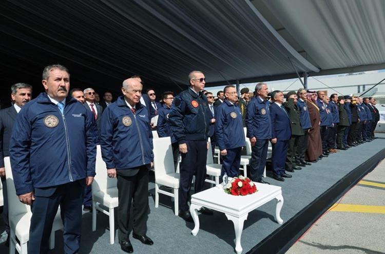 İlk yerli savaş uçağının adı belli oldu Erdoğan: İsim babası Devlet Beydir